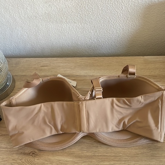 SOMA Stunning Starlet Strapless Bra - Picture 3 of 8